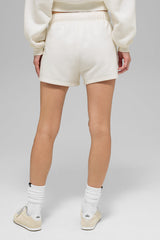 Accolade Short - Ivory