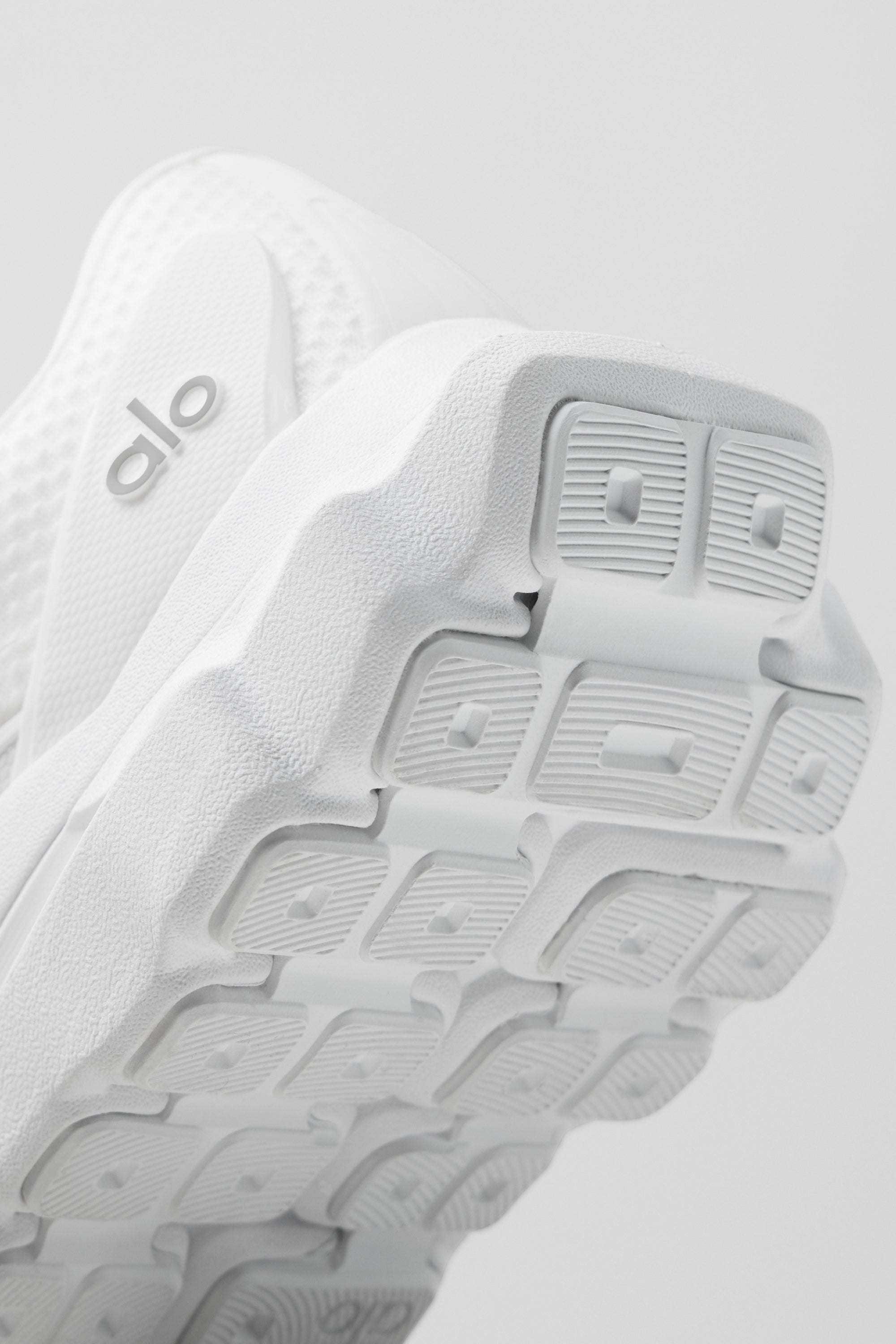 ALO Runner - White/White