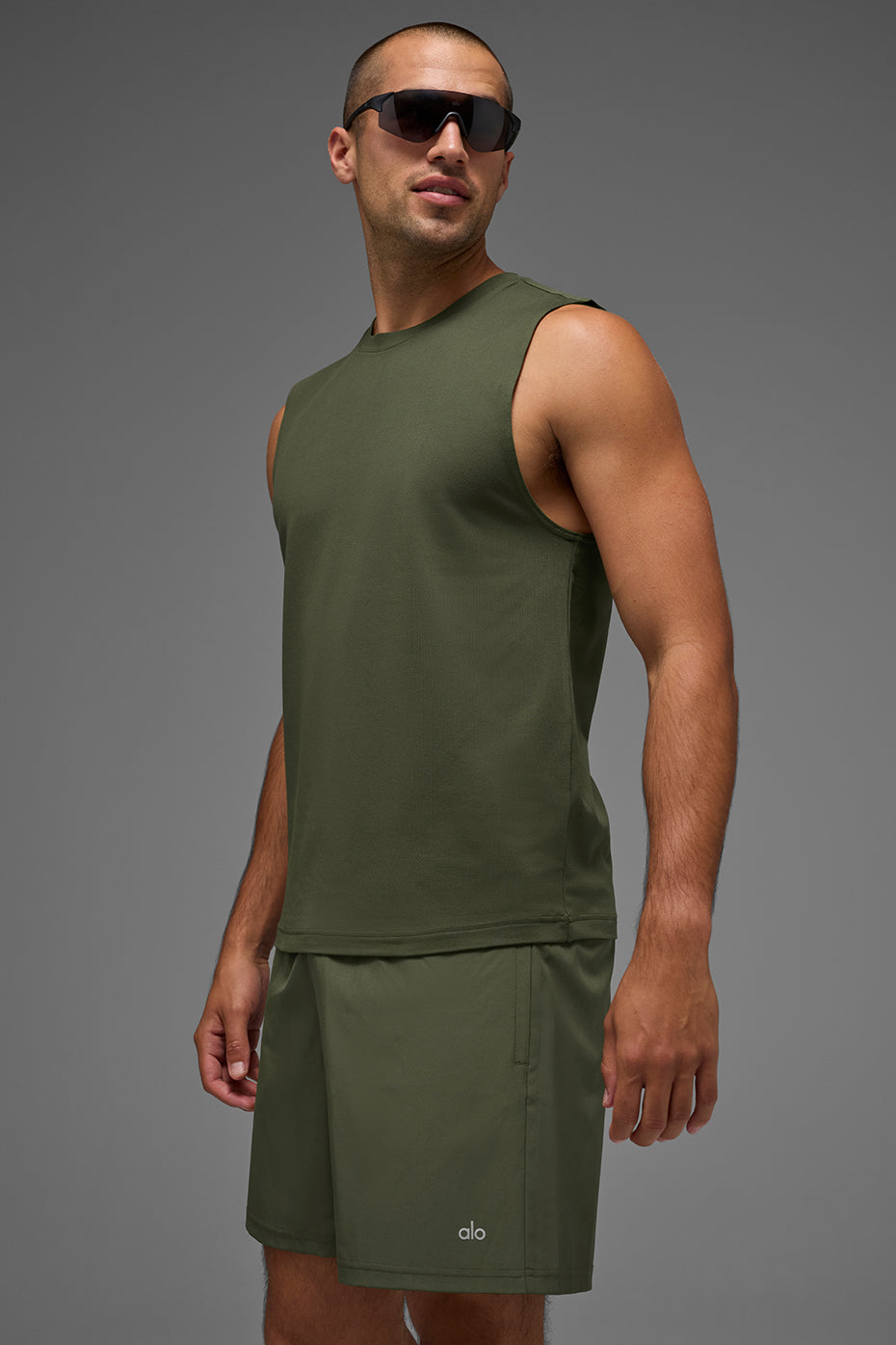 Conquer Muscle Tank - Green Olive
