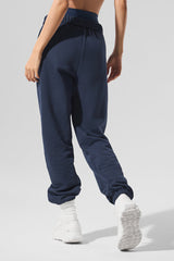 Accolade Sweatpant - Navy