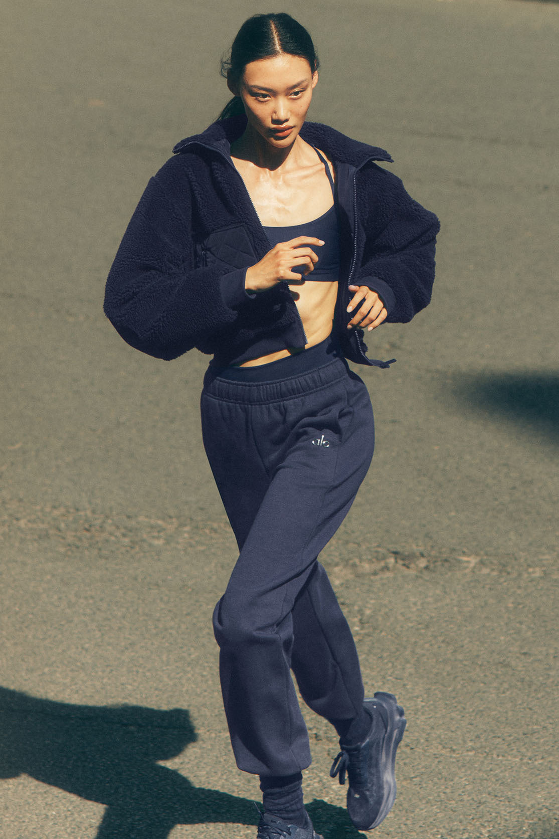 Accolade Sweatpant - Navy