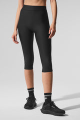 Airlift Mesh High-Waist Just Right Capri - Black