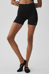 5" Seamless Ribbed Favorite Short - Black